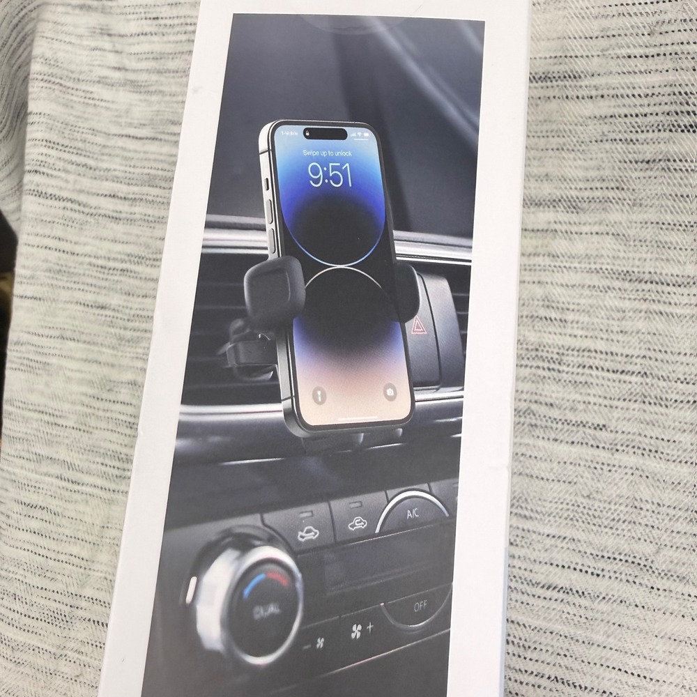 Iottie Smartphone Car Mount Easy One Touch Mounting Universal Compatibility NIB - Picture 6 of 6